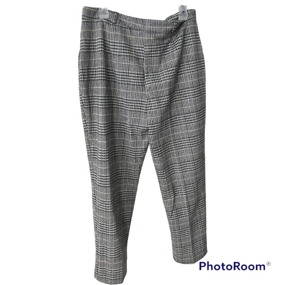 A pair of June & Hudson pants in size XS - Picture 7 of 8